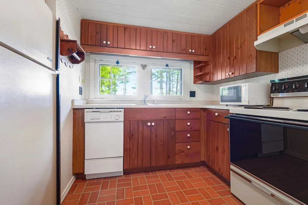 1237 Milliken Drive Traverse City City MI 49686