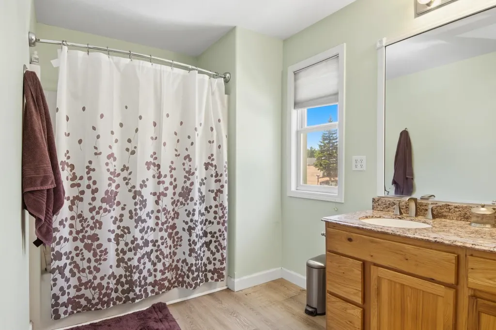 4138 Sherwood Forest Drive East Bay Township MI 49686