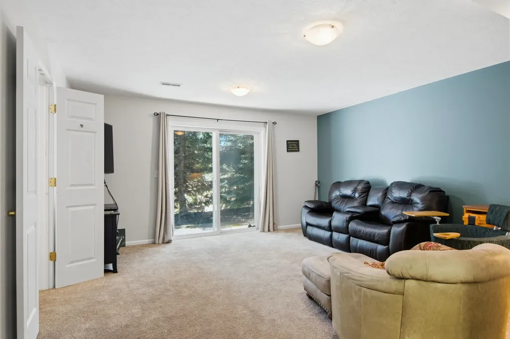 4138 Sherwood Forest Drive East Bay Township MI 49686