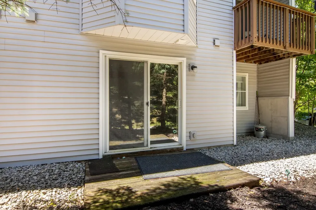 4138 Sherwood Forest Drive East Bay Township MI 49686