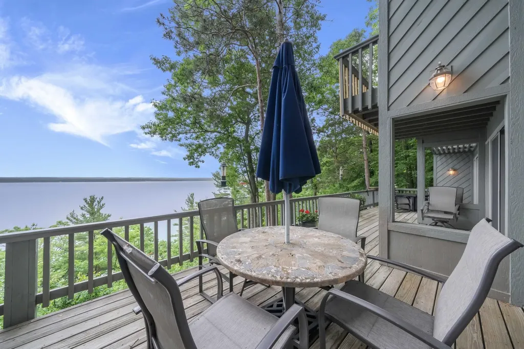 3058 Ishpeming Trail Peninsula Township MI 49686