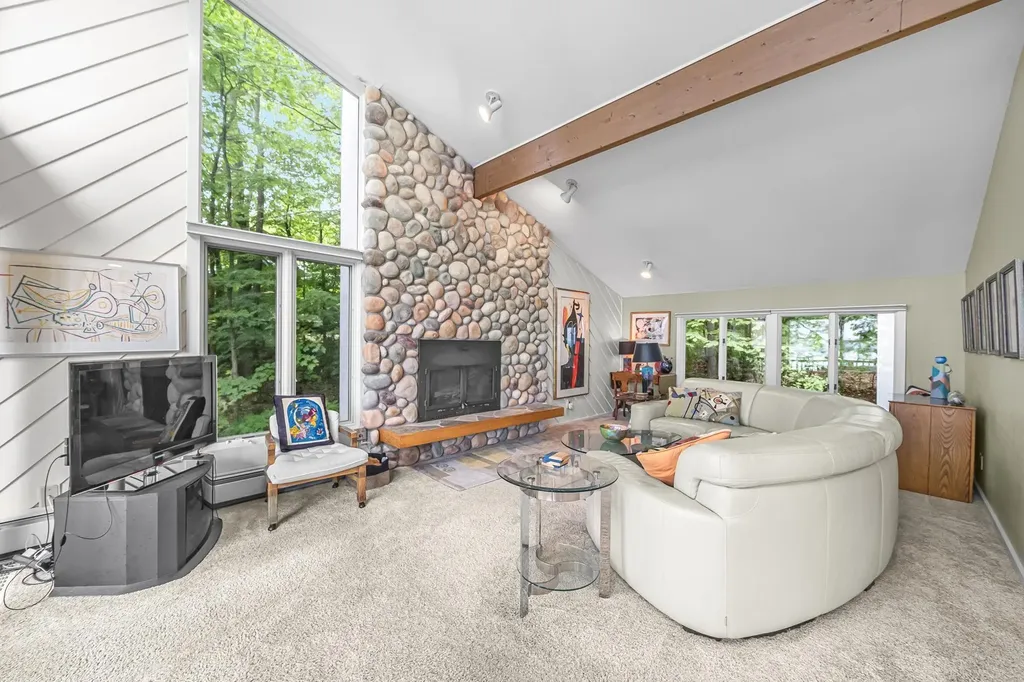 3058 Ishpeming Trail Peninsula Township MI 49686