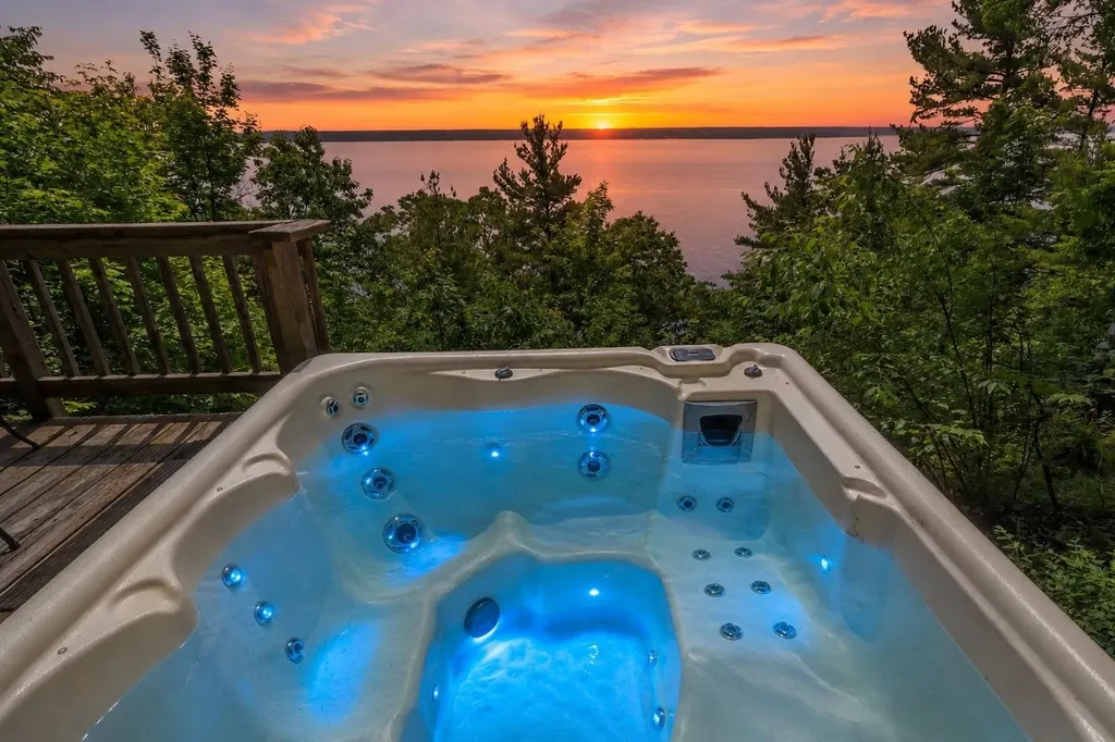 3058 Ishpeming Trail Peninsula Township MI 49686