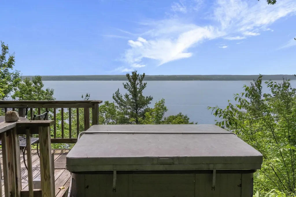 3058 Ishpeming Trail Peninsula Township MI 49686