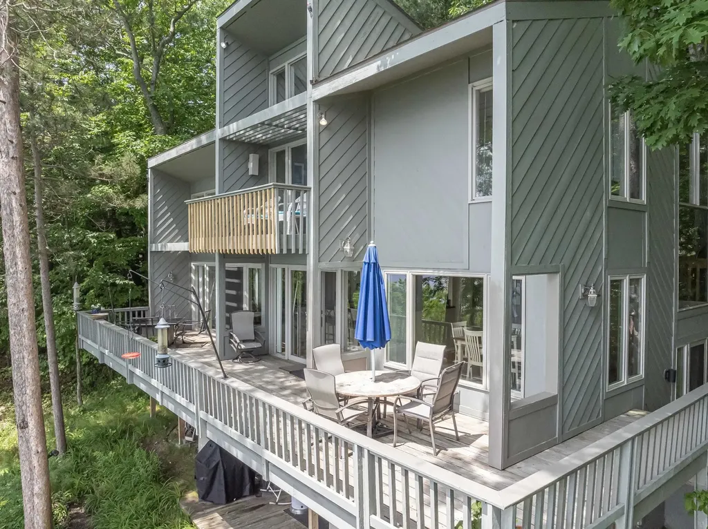 3058 Ishpeming Trail Peninsula Township MI 49686