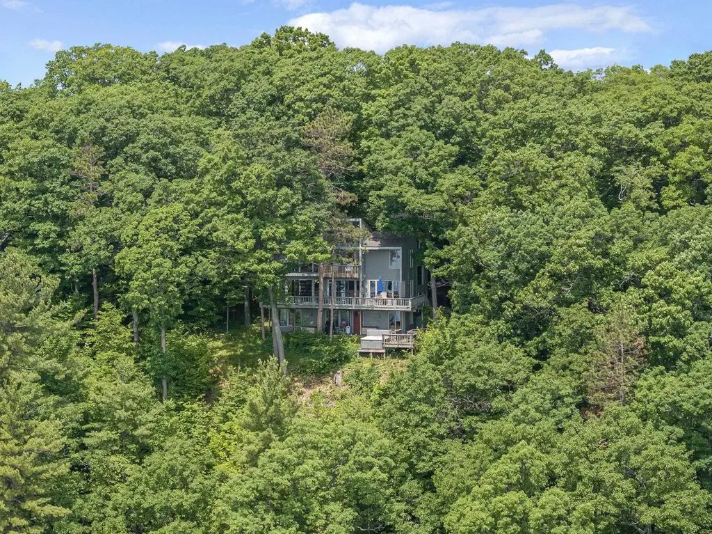 3058 Ishpeming Trail Peninsula Township MI 49686
