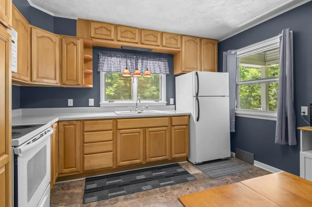 7023 Meadow Brooke Lane Milton Township MI 49648