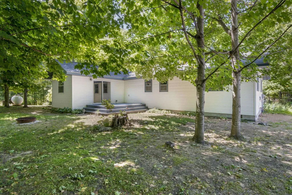 7023 Meadow Brooke Lane Milton Township MI 49648