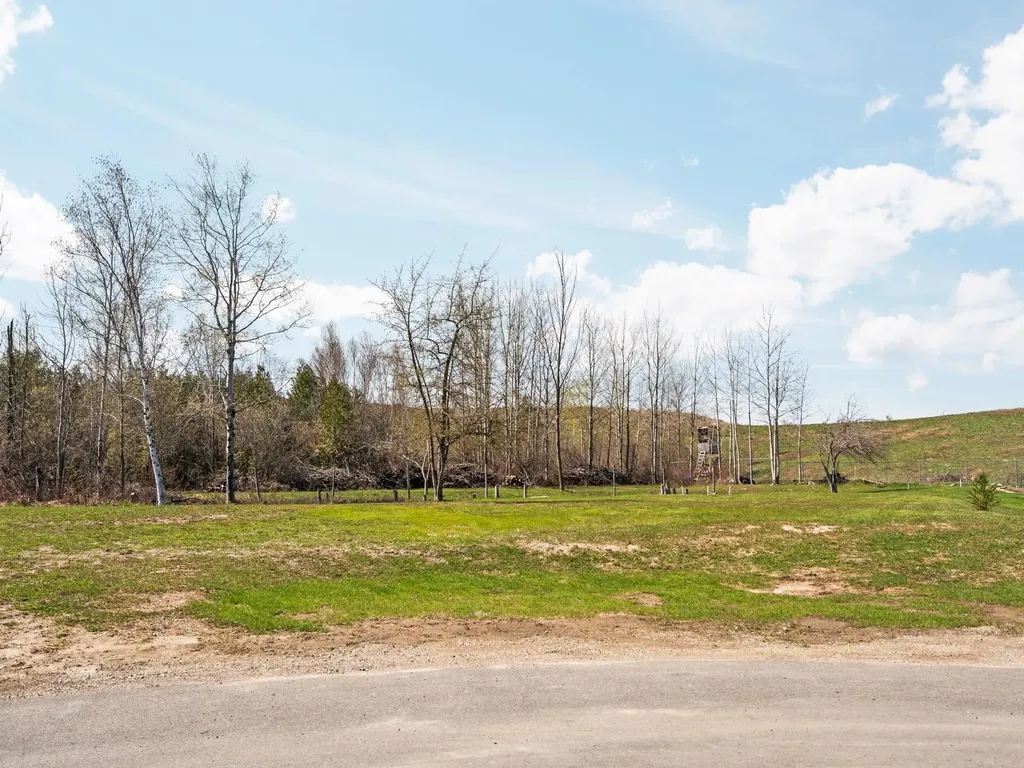 Unit 15 Applewood Drive Charlevoix Township MI 49720