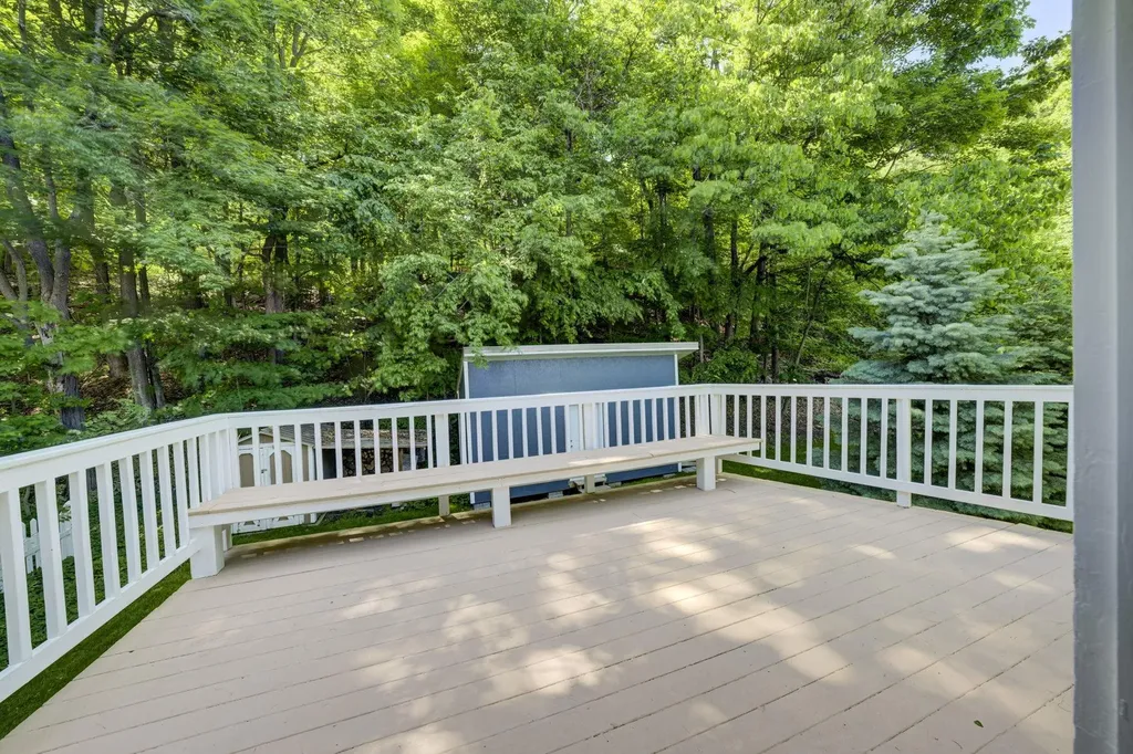 10860 S West Bayshore Drive Elmwood Charter Township MI 49684
