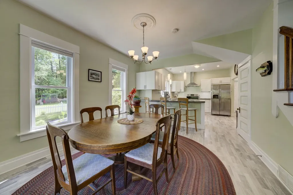10860 S West Bayshore Drive Elmwood Charter Township MI 49684