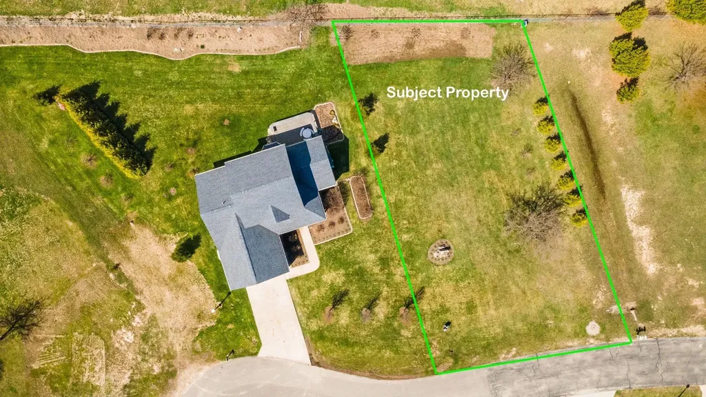 Unit 17 Applewood Drive Charlevoix Township MI 49720