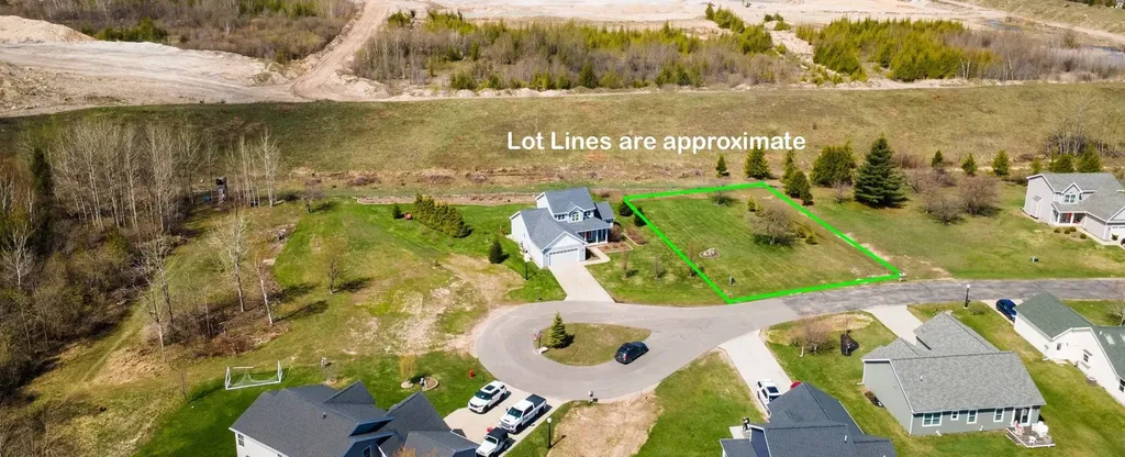 Unit 17 Applewood Drive Charlevoix Township MI 49720