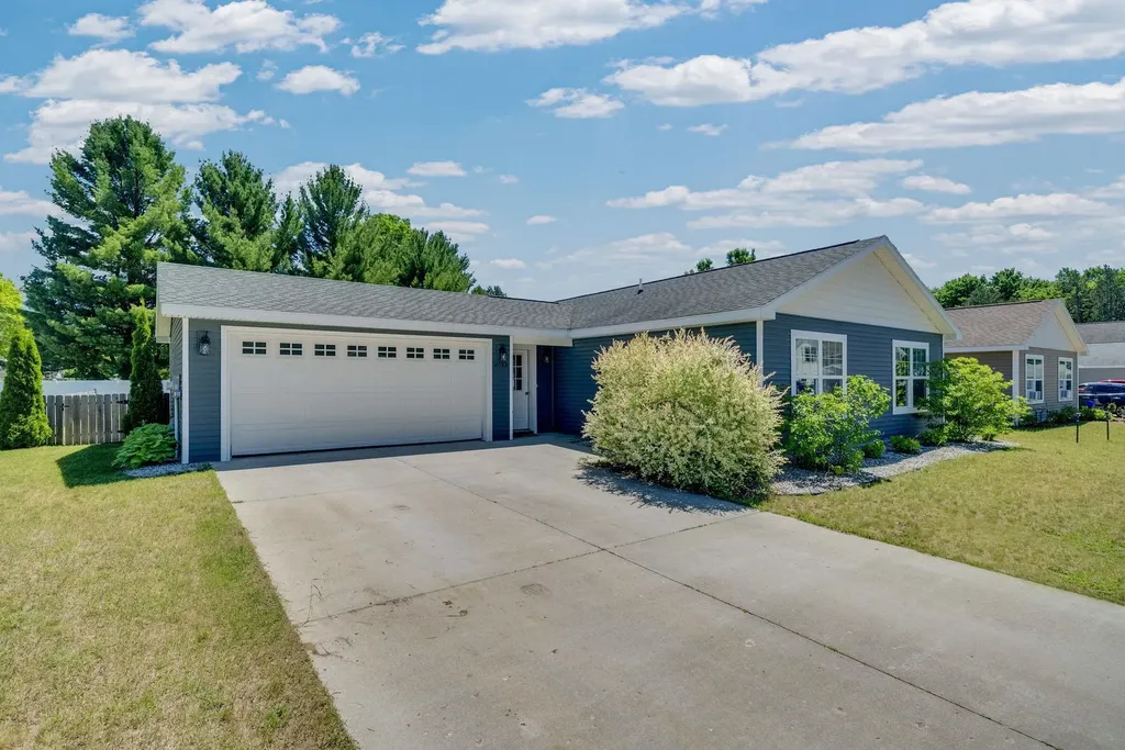 2033 Woodside Trail Court Blair Township MI 49685