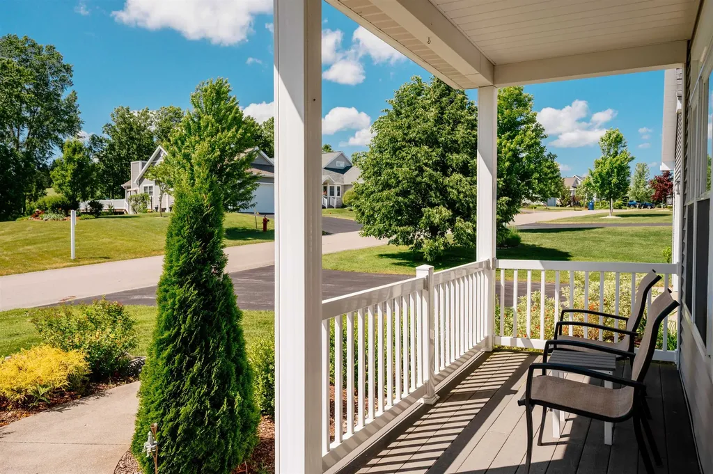 2542 W Crown Drive Garfield Charter Township MI 49685