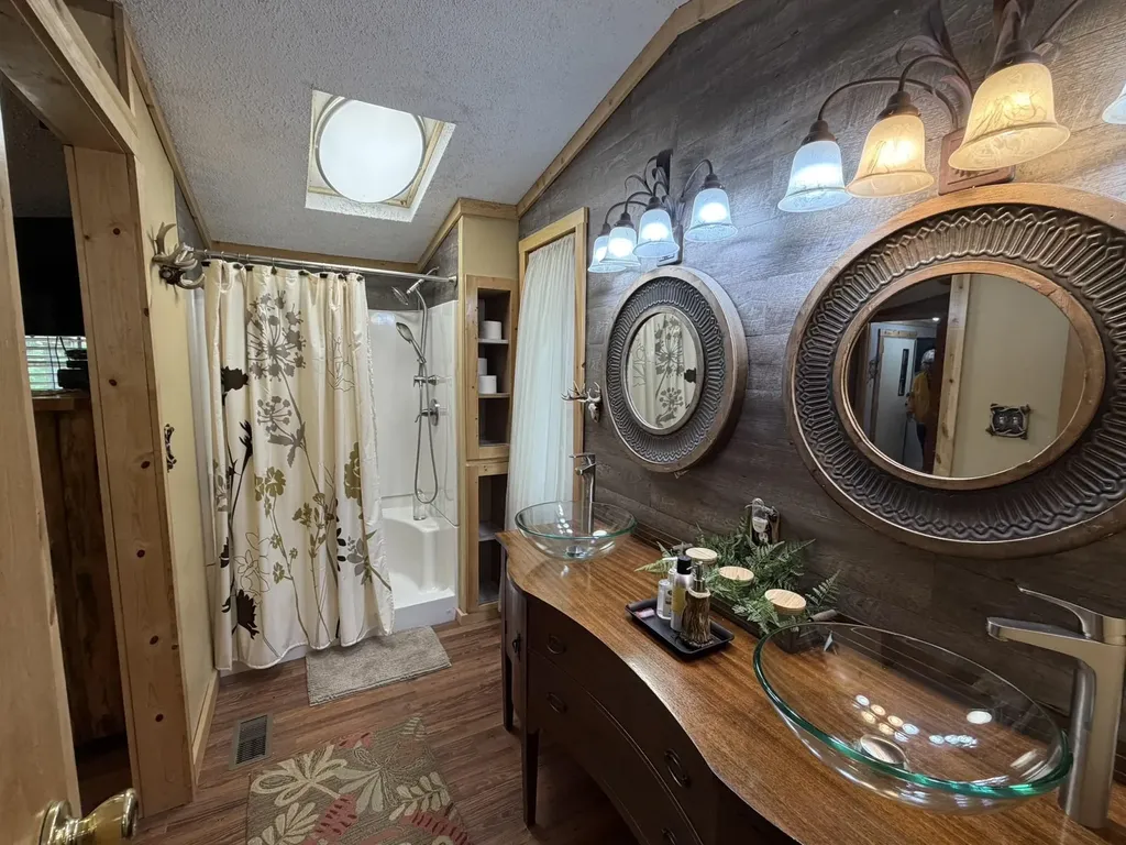 8696 E Hillview Trail Pinora Township MI 49677