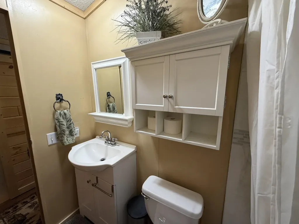 8696 E Hillview Trail Pinora Township MI 49677