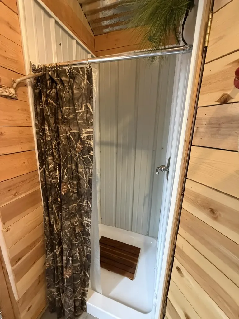 8696 E Hillview Trail Pinora Township MI 49677