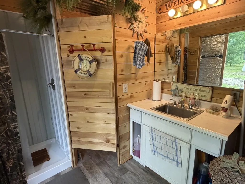 8696 E Hillview Trail Pinora Township MI 49677