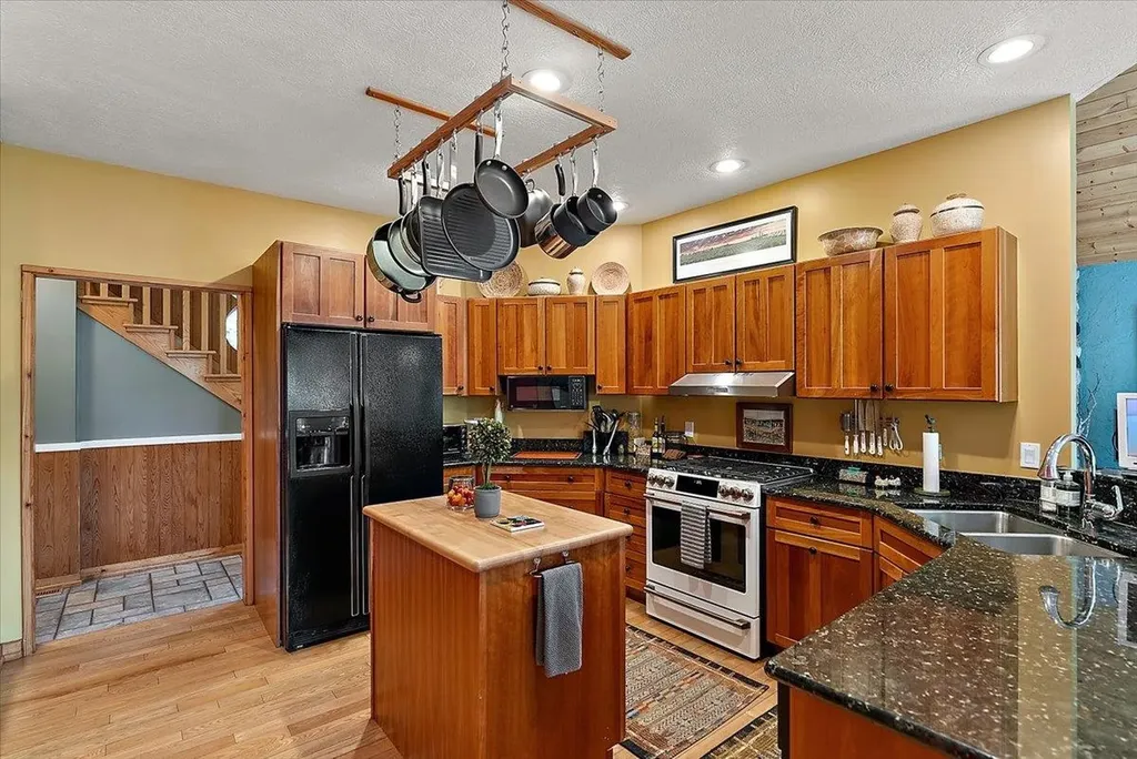 407 N Twin Pines Drive Leland Township MI 49653