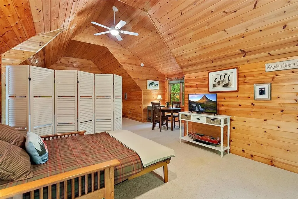407 N Twin Pines Drive Leland Township MI 49653