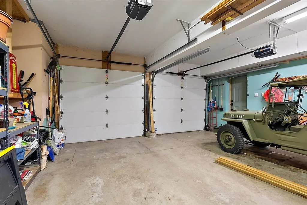 407 N Twin Pines Drive Leland Township MI 49653