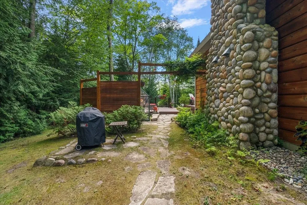 407 N Twin Pines Drive Leland Township MI 49653