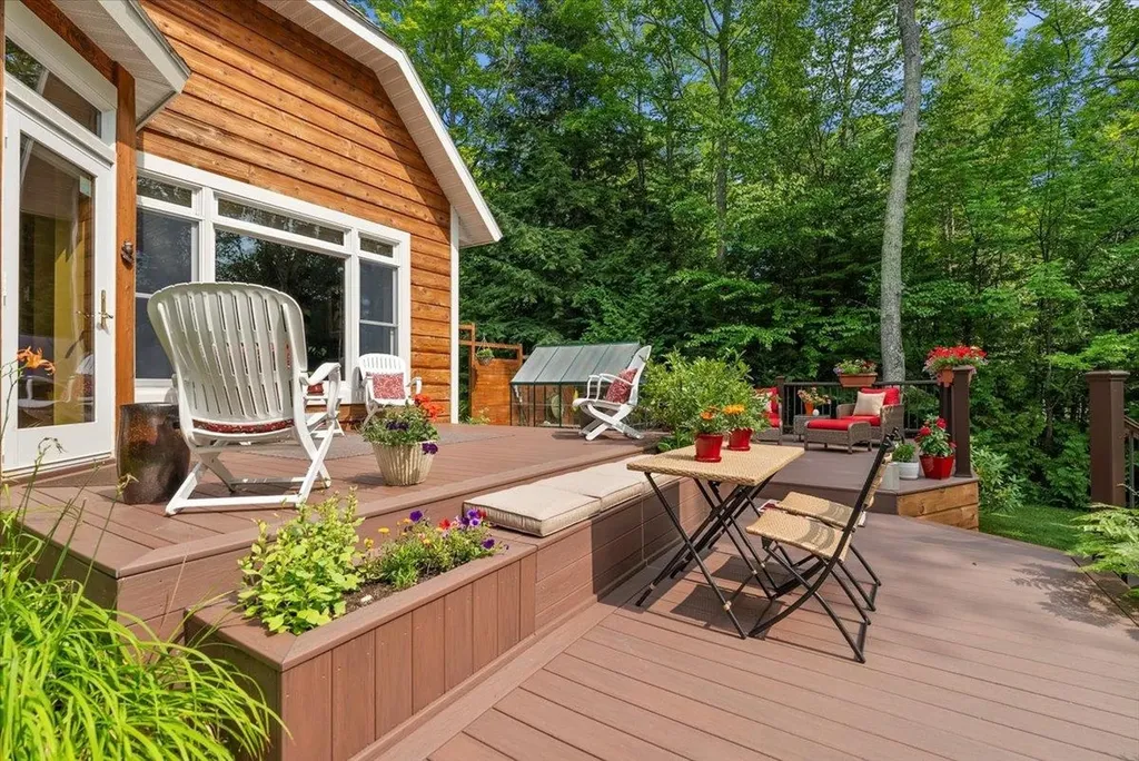 407 N Twin Pines Drive Leland Township MI 49653