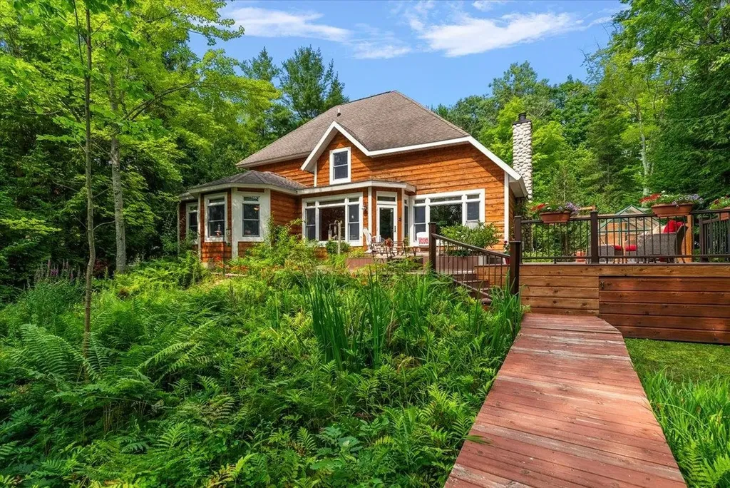 407 N Twin Pines Drive Leland Township MI 49653