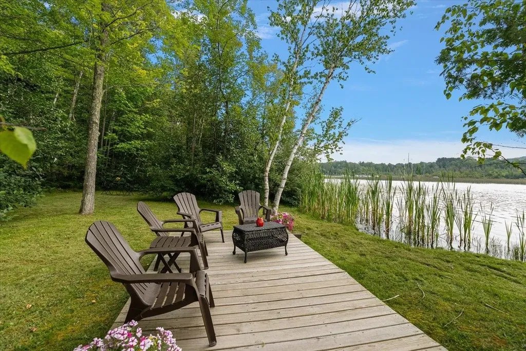 407 N Twin Pines Drive Leland Township MI 49653