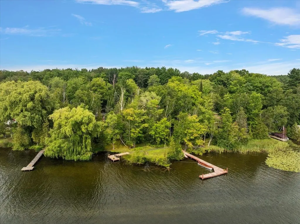 407 N Twin Pines Drive Leland Township MI 49653