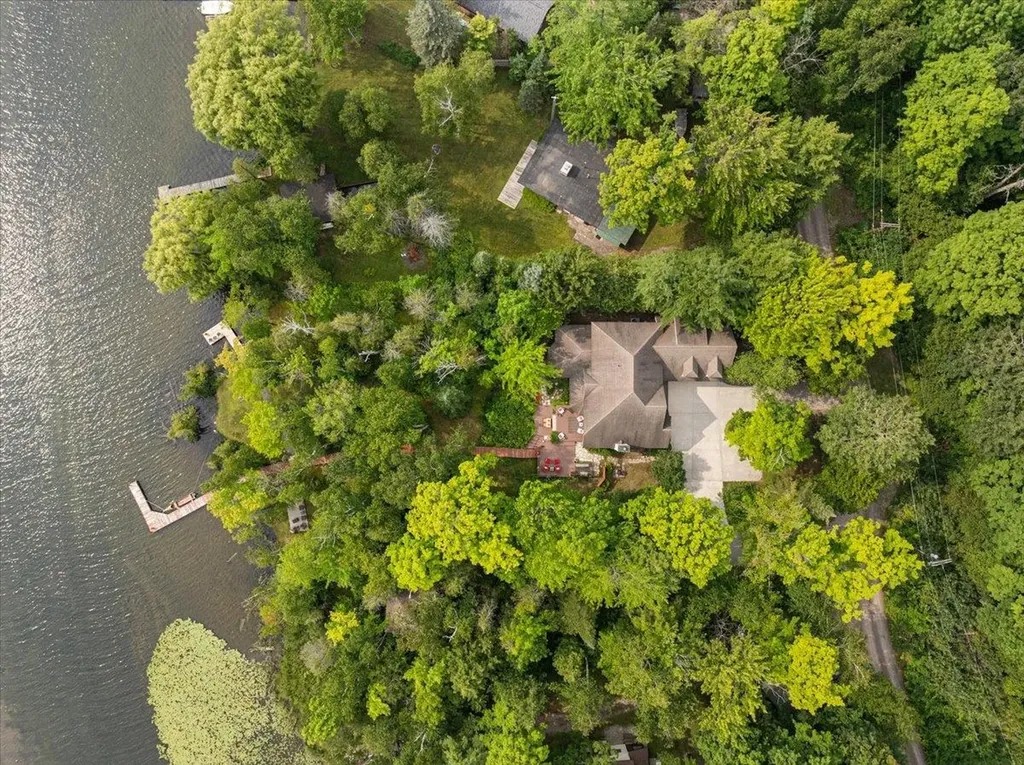 407 N Twin Pines Drive Leland Township MI 49653