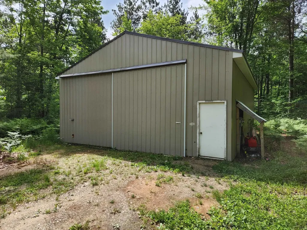 5446 Blue Lake Road, NE Blue Lake Township MI 49646