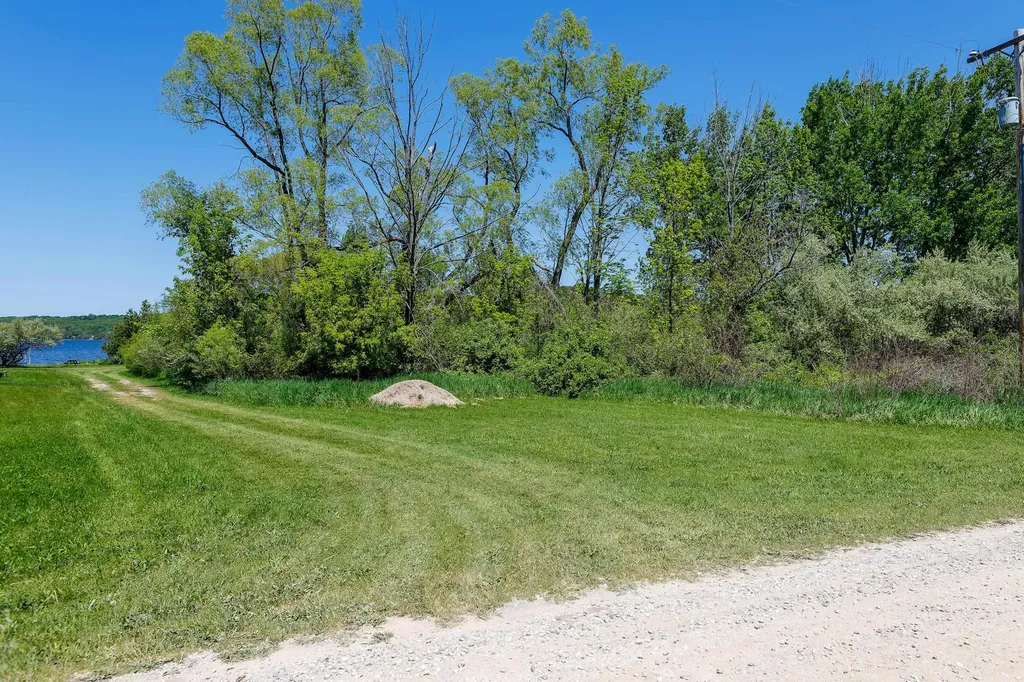 5505 + 5493 Indian Trail Blaine Township MI 49635