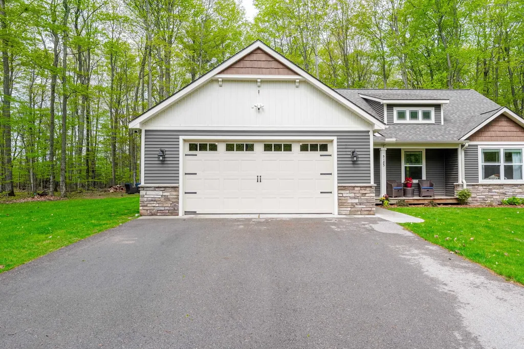 5185 Jacks Trail Long Lake Township MI 49684