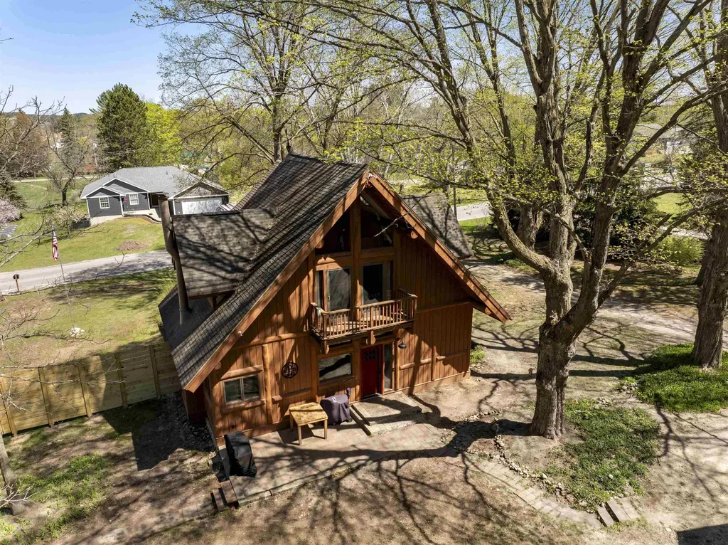 512 Indiana Street Manton City MI 49663