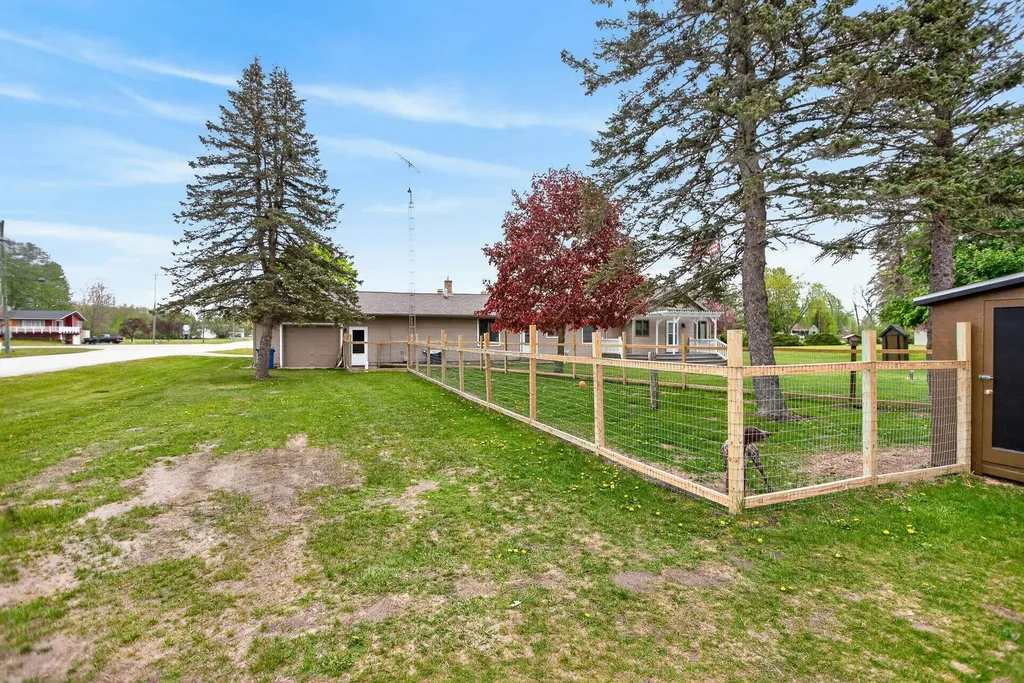 4506 M-18 Beaverton Township MI 48612
