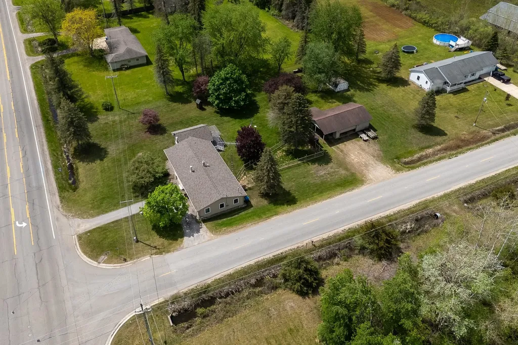 4506 M-18 Beaverton Township MI 48612