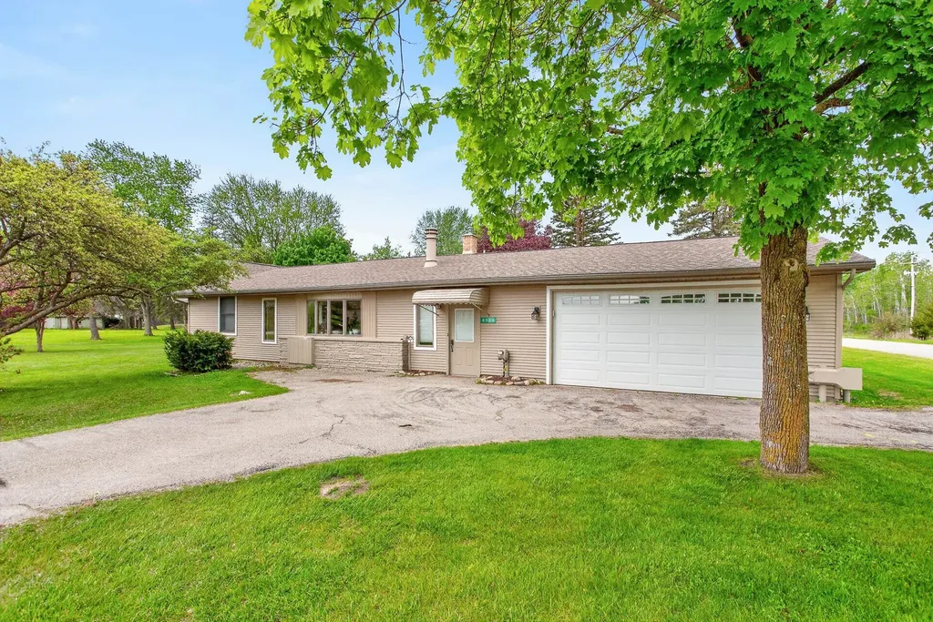 4506 M-18 Beaverton Township MI 48612