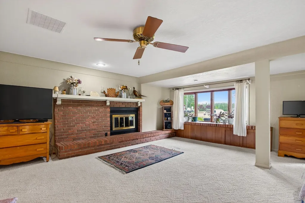 4506 M-18 Beaverton Township MI 48612