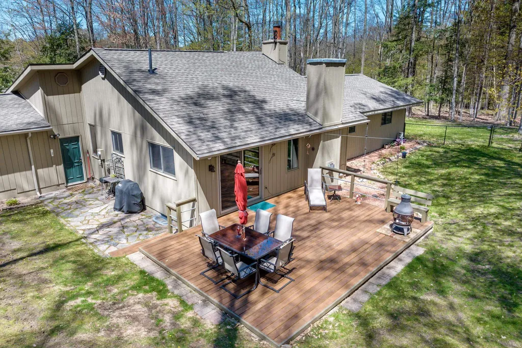 4416 Debra Drive Long Lake Township MI 49685