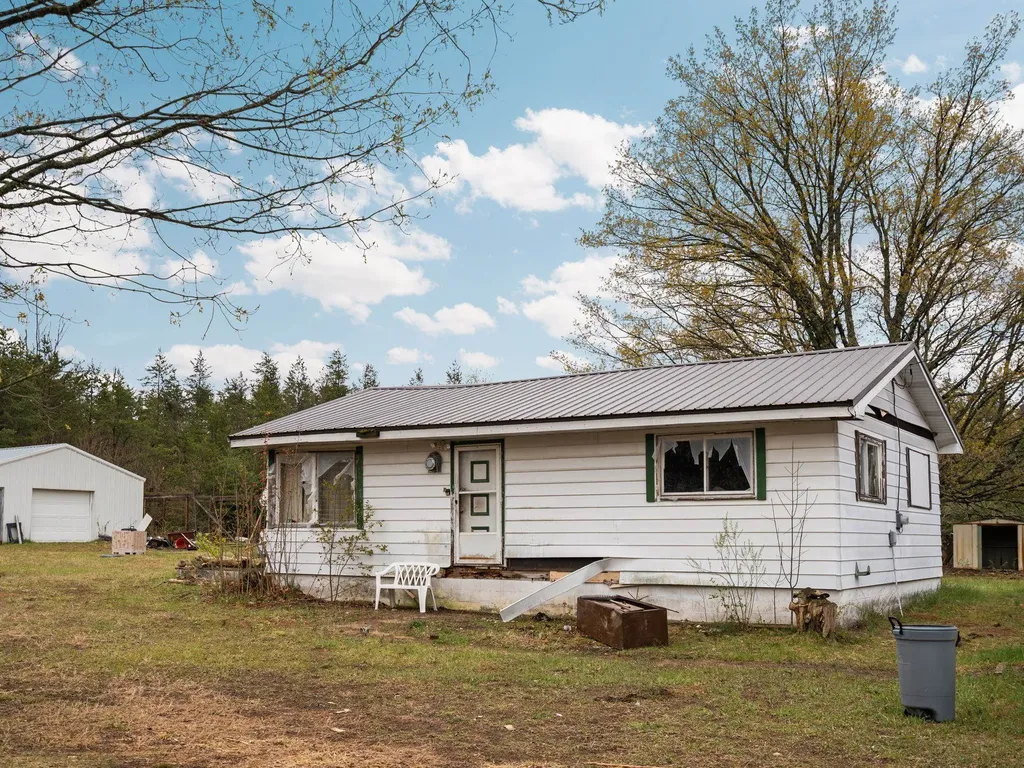 960 E 32 Road Selma Township MI 49618