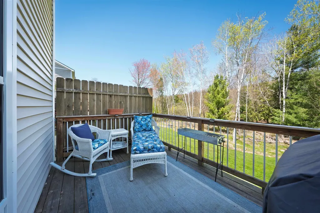 3863 Falling Leaf Trail East Bay Township MI 49686