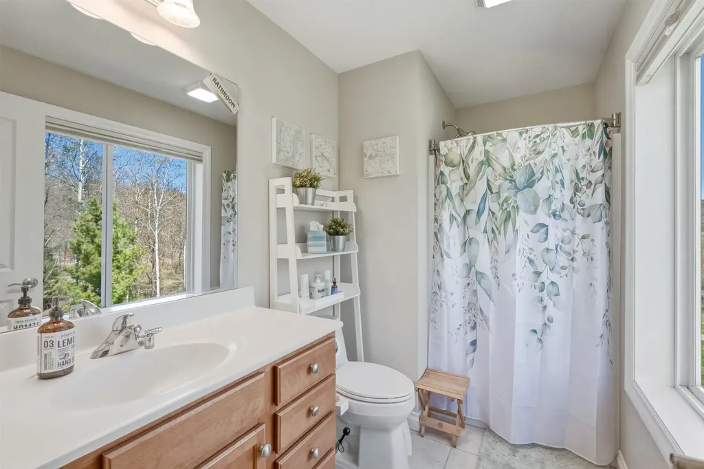 3863 Falling Leaf Trail East Bay Township MI 49686