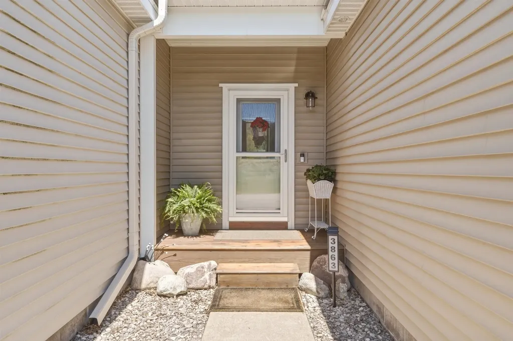 3863 Falling Leaf Trail East Bay Township MI 49686