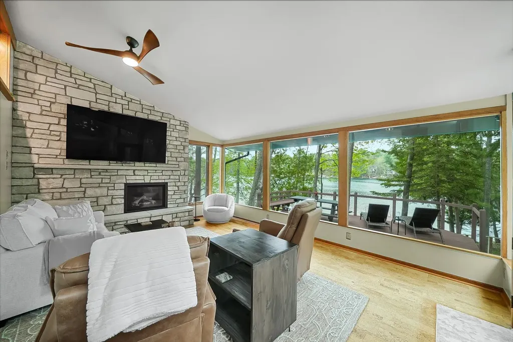 306 Highview Road East Bay Township MI 49696
