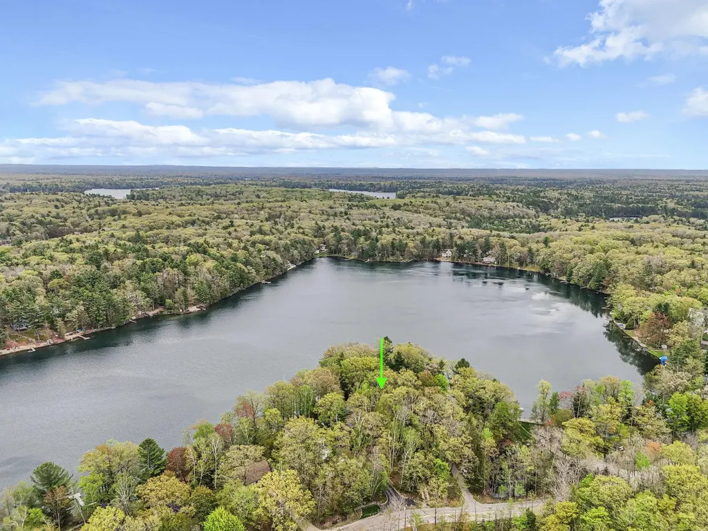 306 Highview Road East Bay Township MI 49696