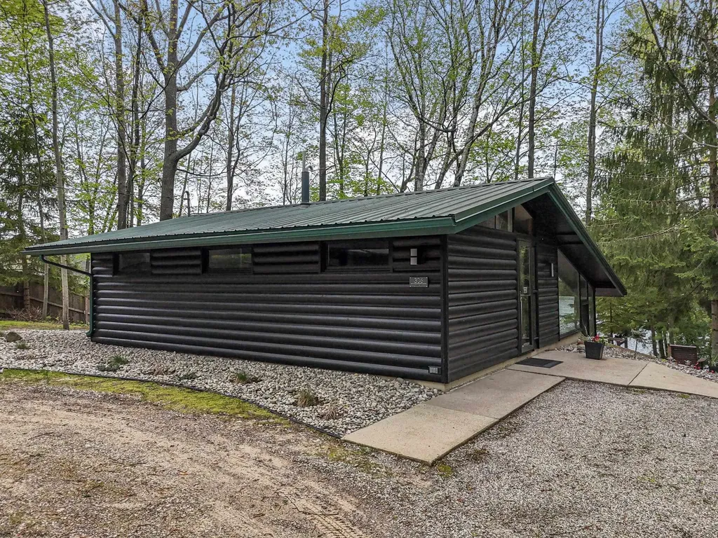 306 Highview Road East Bay Township MI 49696