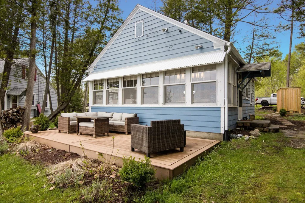 8834 Cedar Street Milton Township MI 49676