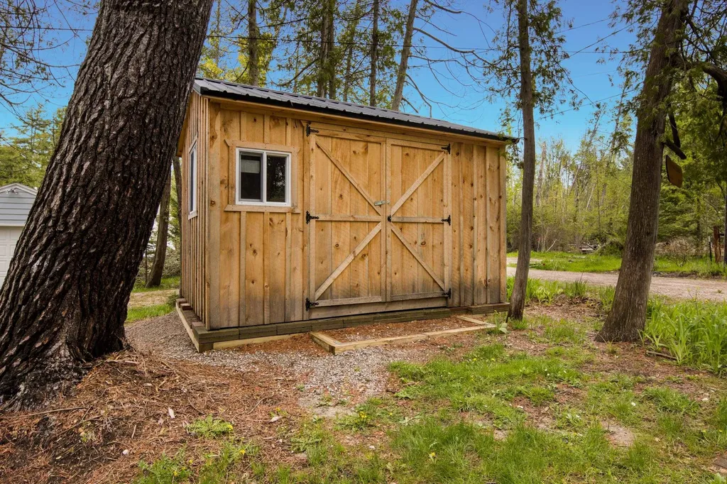 8834 Cedar Street Milton Township MI 49676